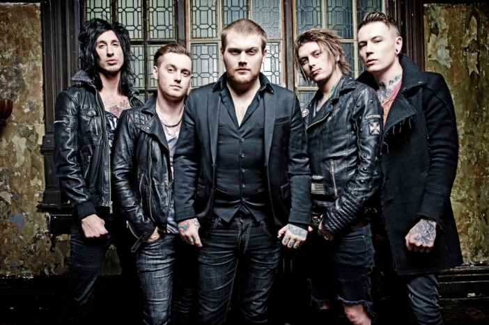 Фронтменът на Asking Alexandria Danny Worsnop напусна бандата