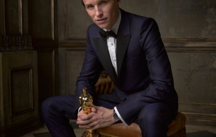 Стивън Хокинг поздрави Еди Редмейн за спечеления Оскар