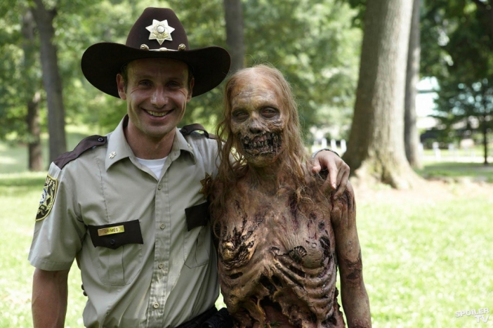 AMC подготвя spin-off сериал към The Walking Dead (Снимка)
