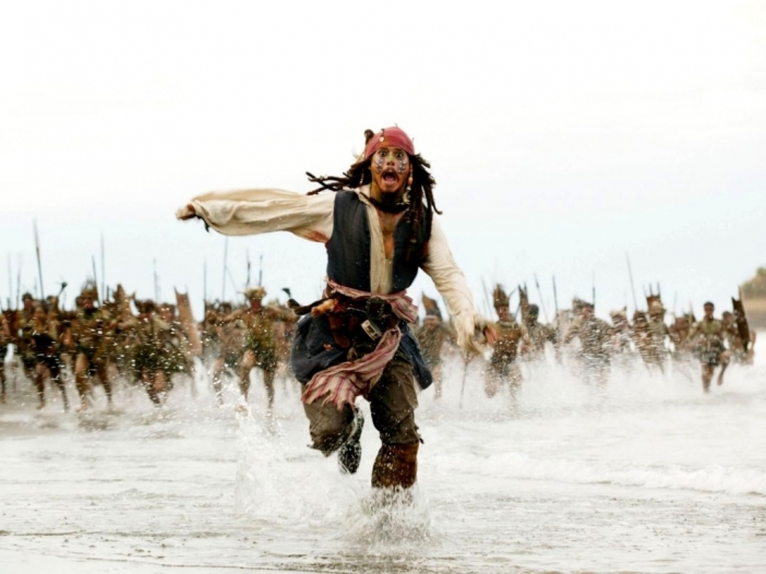 Джак Спароу е на гребена на бедата в първа снимка от Pirates of the Caribbean 5