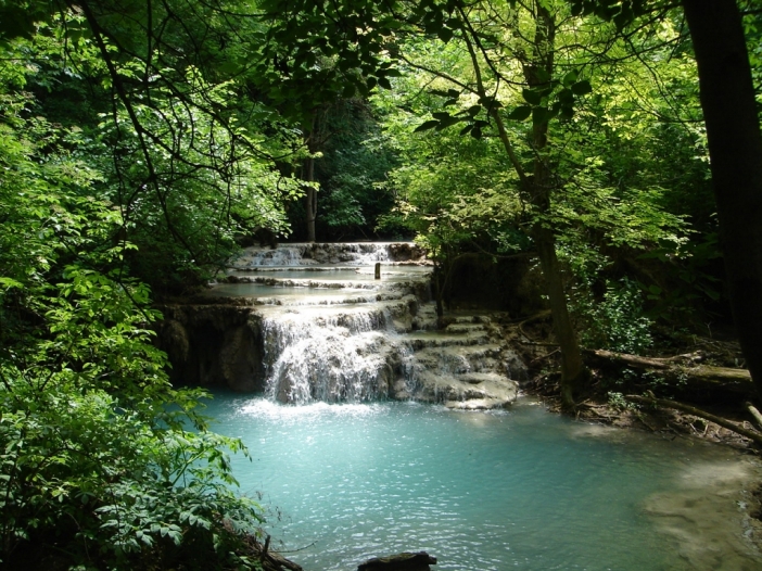 Крушунските водопади – преживяването, което трябва да си подарите