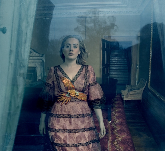 Adele свали килограми и ни се похвали от корицата на Vogue