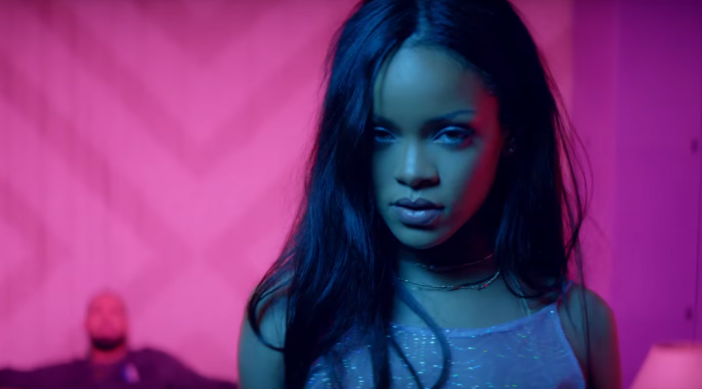 Rihanna оставя малко на въображението в два клипа към парчето си Work