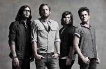 Kings of Leon се завърнаха, без да губят нито момент повече