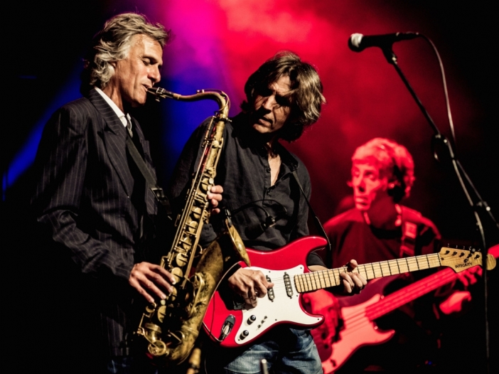 Остават броени часове до концертите на Dire Straits Experience в София и Пловдив