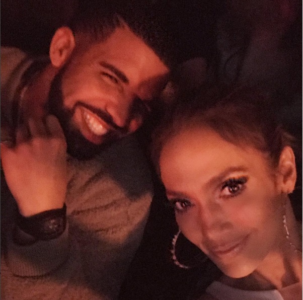Drake и Дженифър Лопес засилиха слуховете са връзка с любопитно селфи (Снимка)