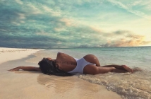 Николета Лозанова показа изключително тяло от Малдивите (Снимки)