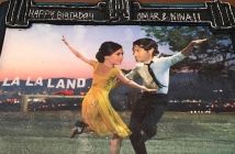 Нина Добрев отпразнува рождения си ден в стил La La Land (Снимки)