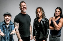 Българското знаме краси първи ред на концерт на Metallica в страхотна фотография