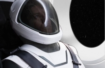 "SpaceX" показа костюмите на бъдещите си астронавти