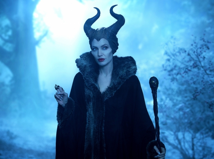 Анджелина Джоли се завръща на големия екран с "Господарка на злото" 2
