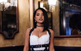 Becky G е #1 в чарта на Билборд 