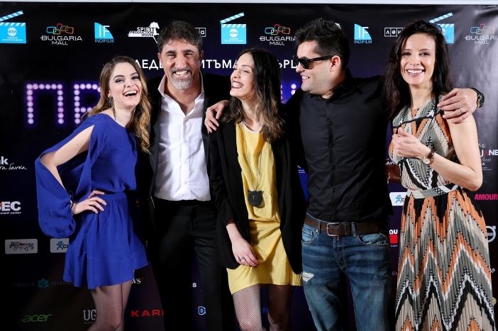 Звезди по червения килим на галапремиерата на българския филм "Привличане"