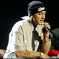 Eminem слиза от сцената