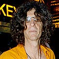 David Lee Roth става заместник на Howard Stern