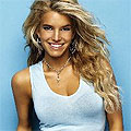Jessica Simpson показа секси бански костюми