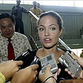 Angelina Jolie става гражданка на Камбоджа