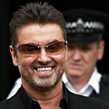 Осъдиха George Michael на 100 часа общественополезен труд