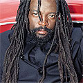 Задържаха петима за убийството на реге звездата Lucky Dube Задържаха петима за убийството на реге звездата Lucky Dube
