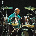 НДК подслони ударните импровизации на Billy Cobham