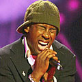 Трибют на Luther Vandross в церемонията на Mobo Awards 2005 Трибют на Luther Vandross в церемонията на Mobo Awards 2005