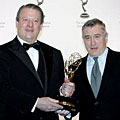 Robert De Niro връчи награда Emmy на Al Gore