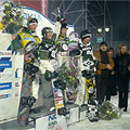 Сноуборд скокове от световна класа в центъра на София