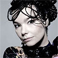 Bjork с издути гласни струни